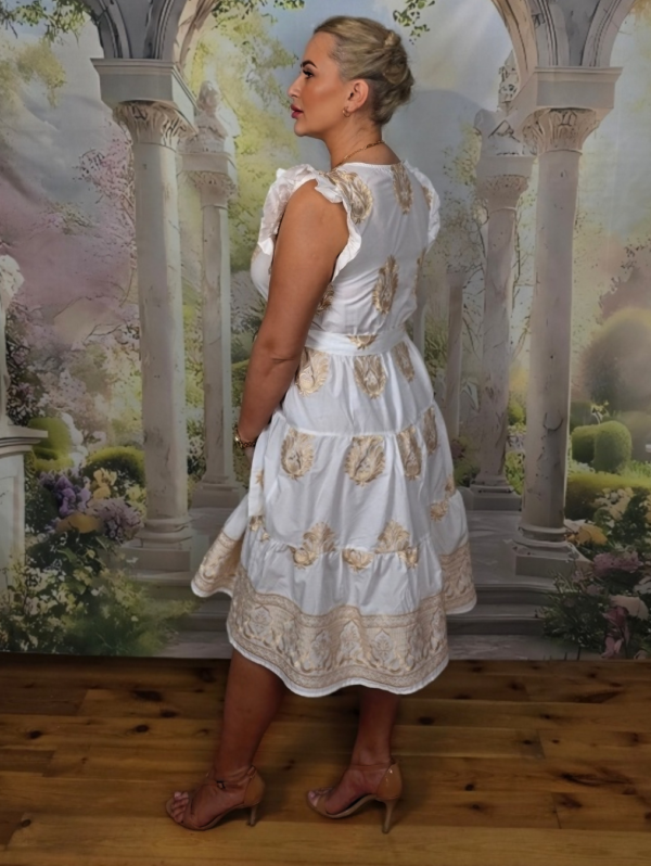 Sukienka Bella Dorata – Złocona Elegancja
