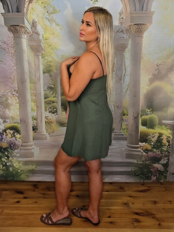Kombinezon jak Sukienka Bella Illusione – Oliwkowa Zieleń