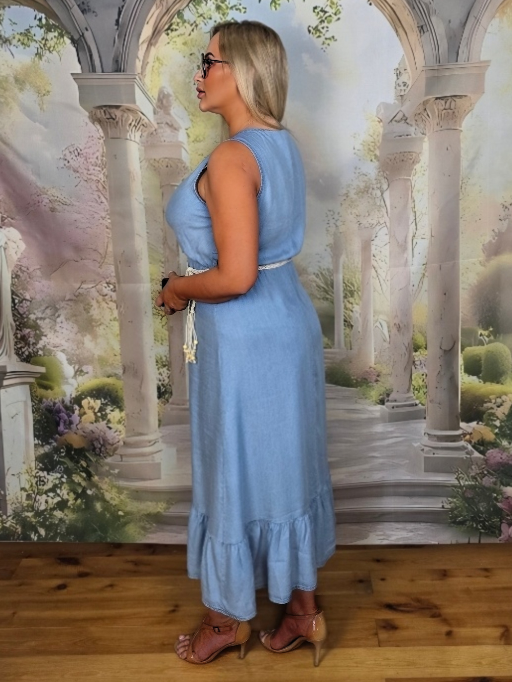 Sukienka z Lyocellu Bella Livia – Jasny Jeans - obrazek 3